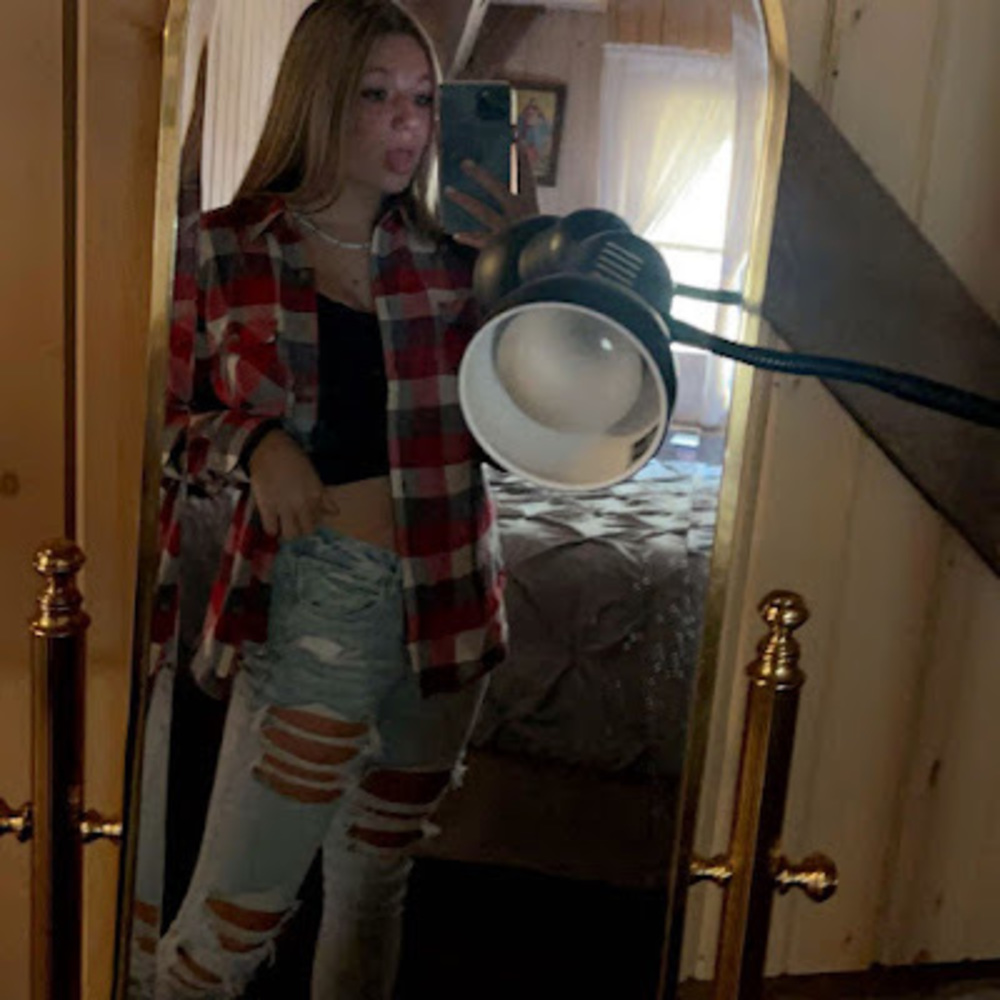 Meet your Posher, Haylie